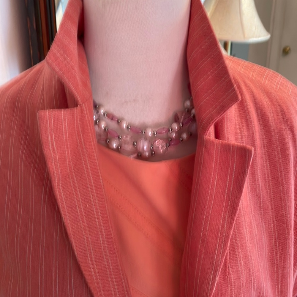 Linen jacket in time for the summer breeze